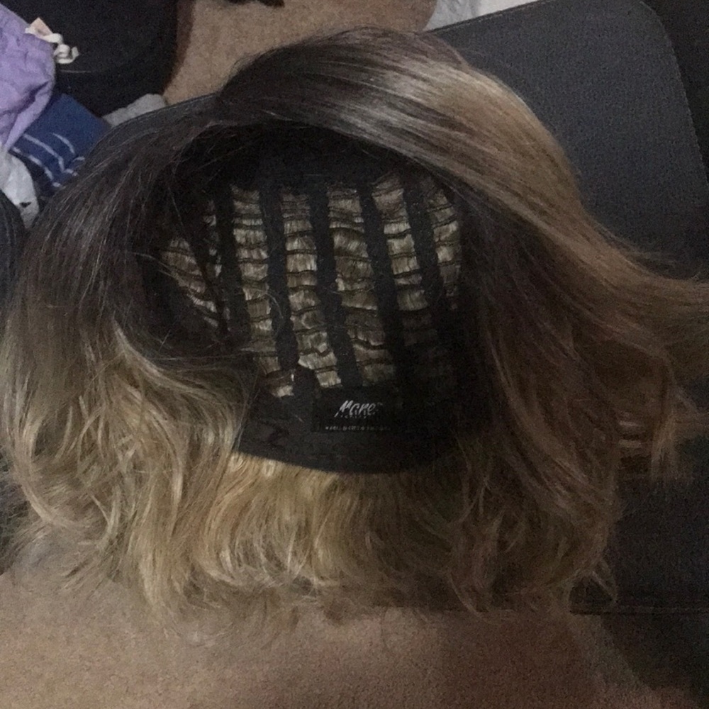 Blonde ombré wig |